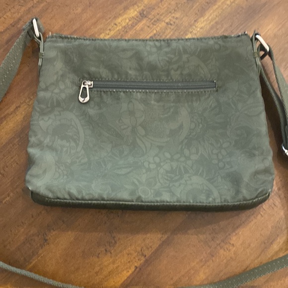 Sakroots crossbody green purse - Picture 7 of 10
